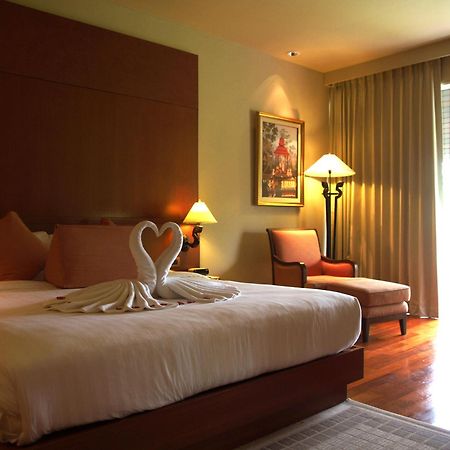 Mission Hills Phuket Golf Resort-Sha Extra Plus Por Bay Exterior photo