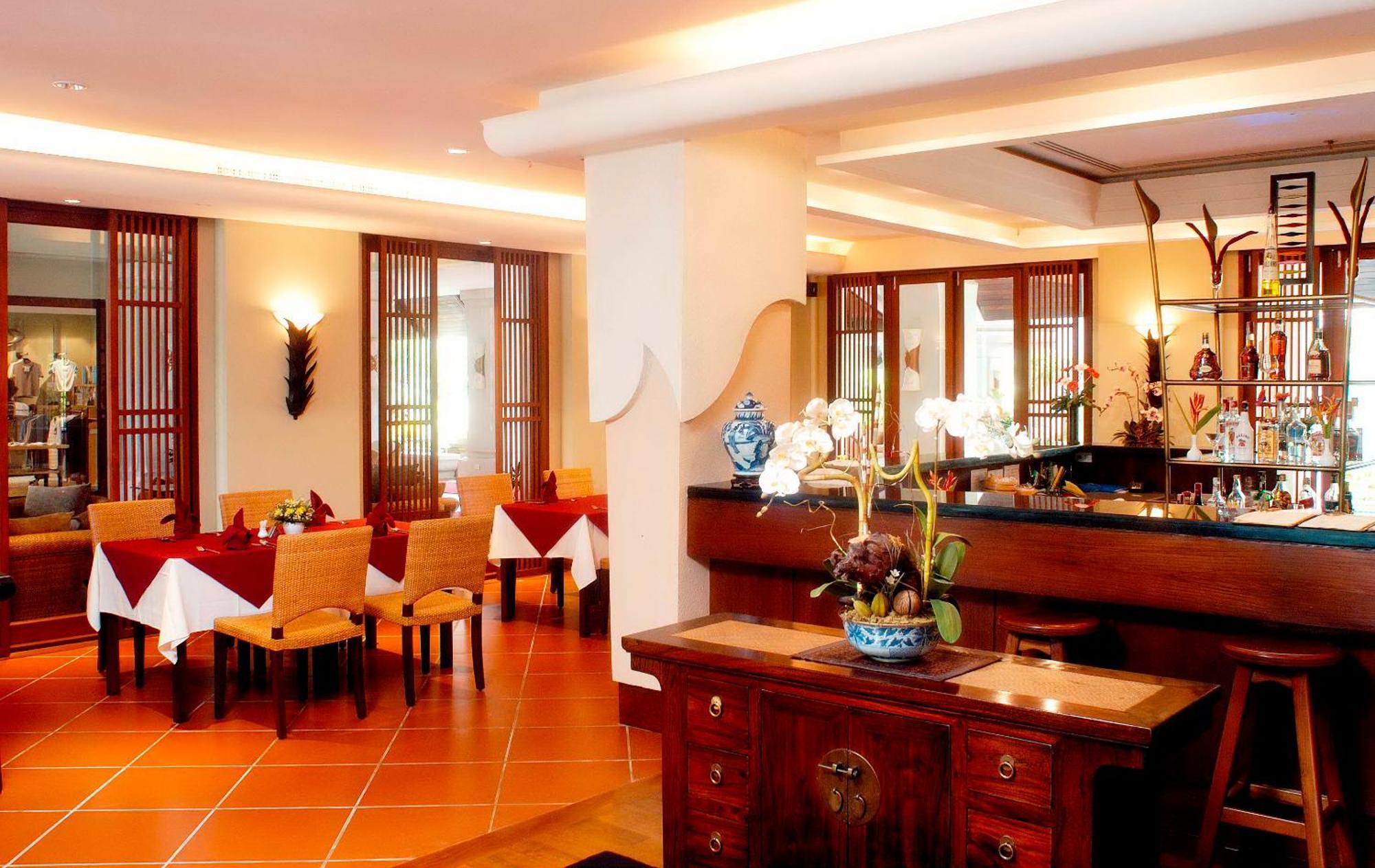 Mission Hills Phuket Golf Resort-Sha Extra Plus Por Bay Exterior photo