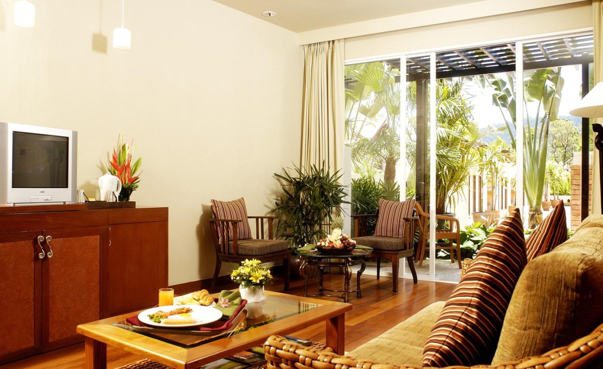 Mission Hills Phuket Golf Resort-Sha Extra Plus Por Bay Exterior photo
