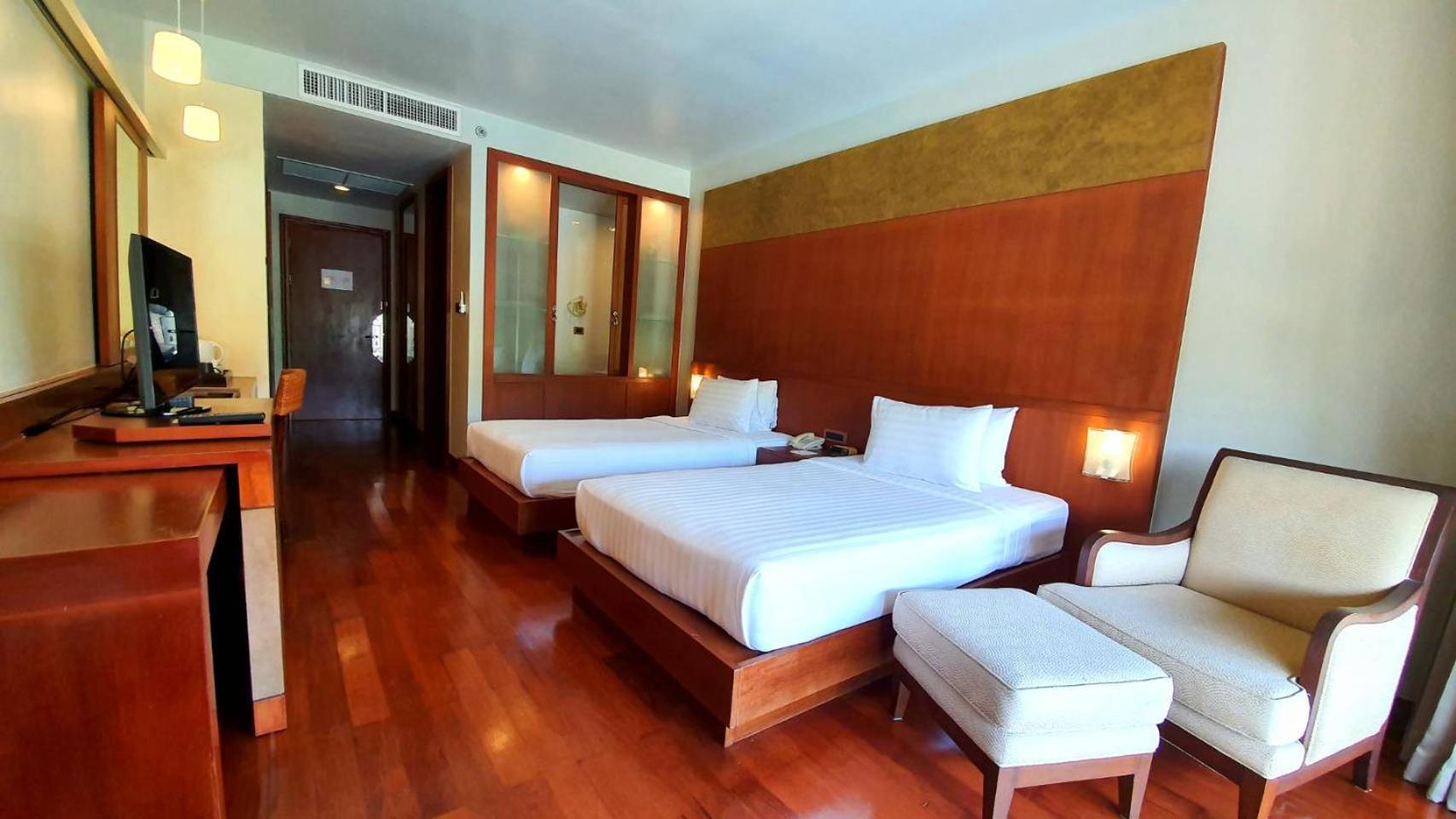 Mission Hills Phuket Golf Resort-Sha Extra Plus Por Bay Exterior photo