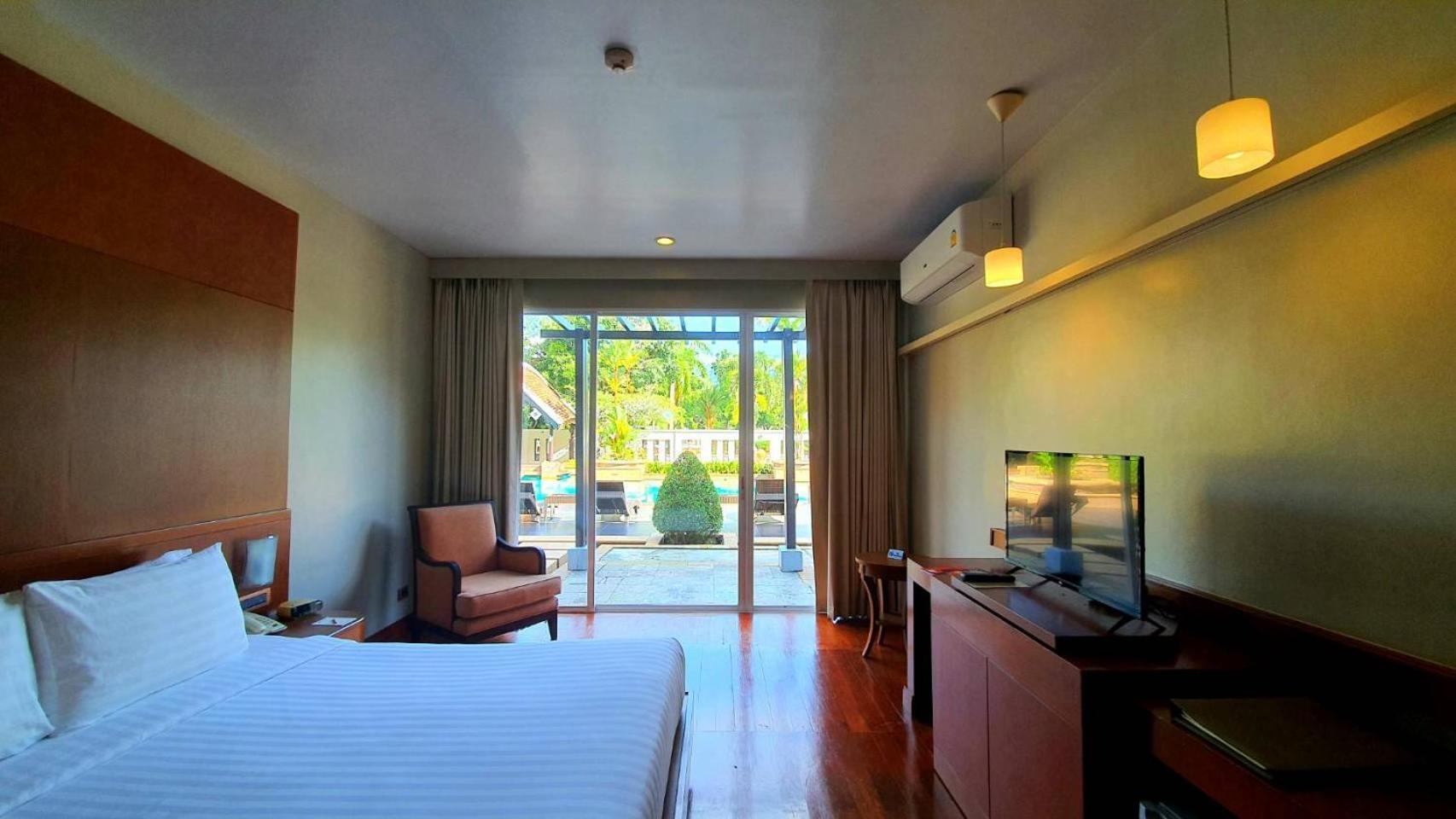 Mission Hills Phuket Golf Resort-Sha Extra Plus Por Bay Exterior photo